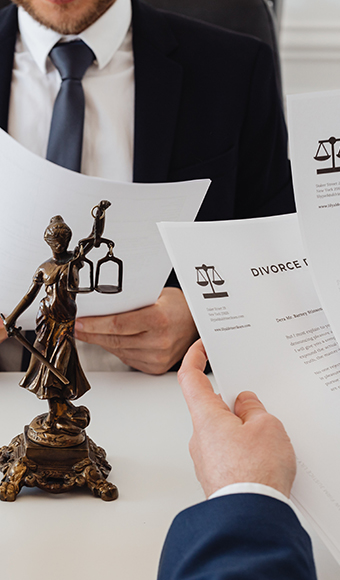 Family-Law-Divorce-and-Child-Custody-Img-2 Family-Law-Divorce-and-Child-Custody-Img-2