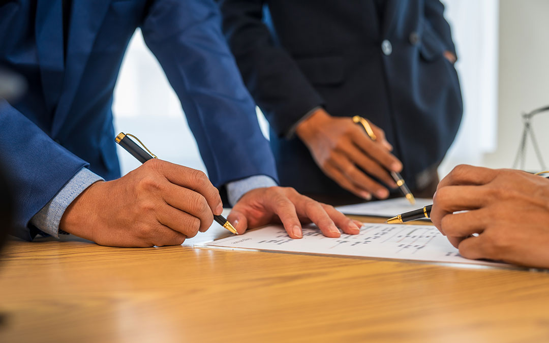 Arbitration vs. Litigation: What Every Fayetteville, AR Resident Should Know Before Signing a Contract